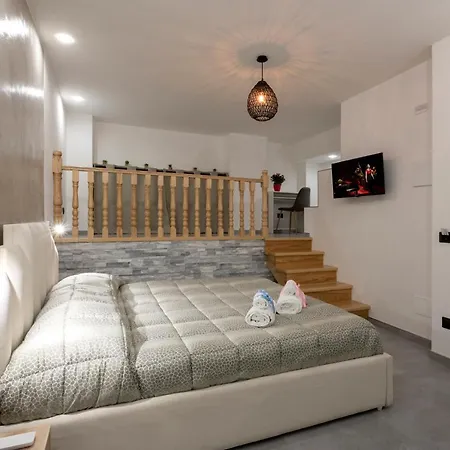 Sabriluna Guest house